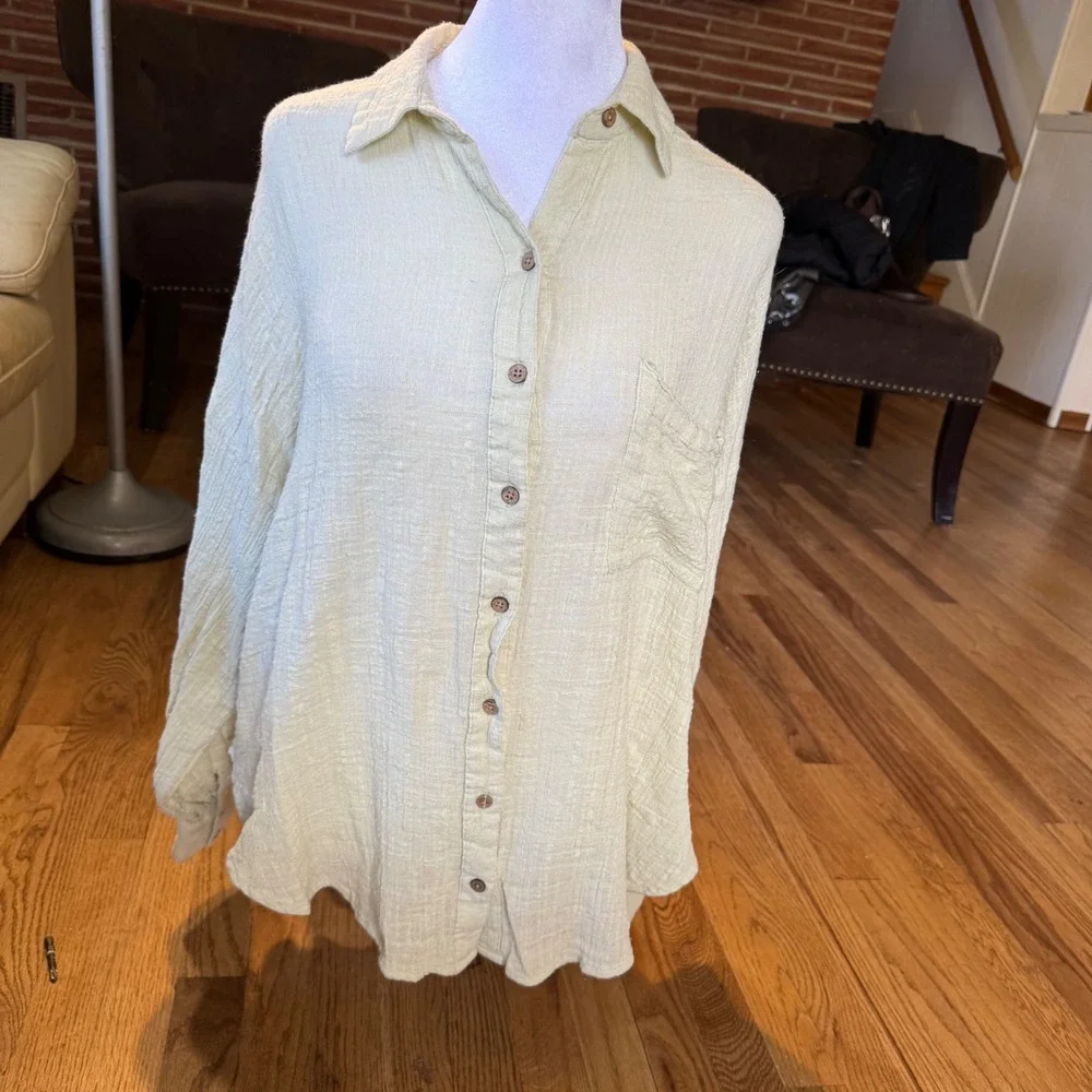 Free People We The Free Pale Green Gauze‎ Button Down Shirt Small S Oversized